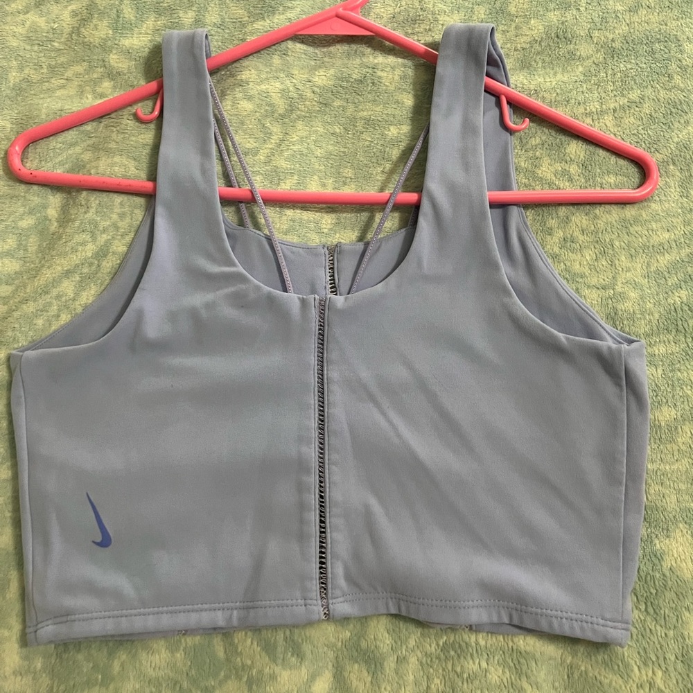 nike crop top